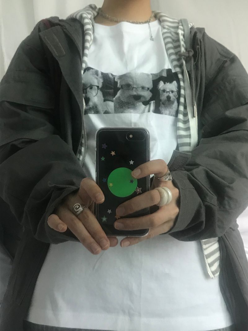 Puppy button t