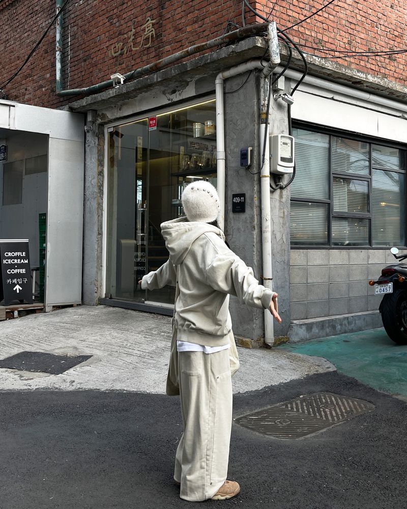 Rivet Pigment Hood Zip-Up