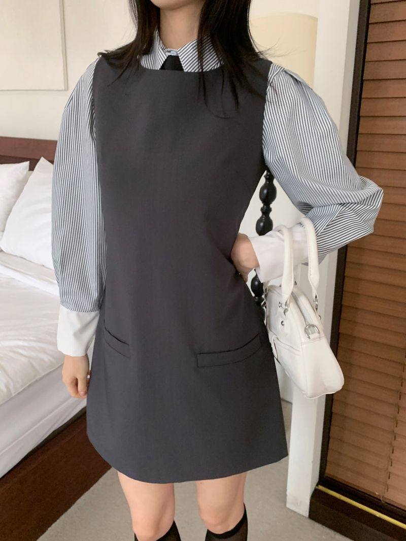 Classic Mae Simple Line Two-Pocket Mini Dress
