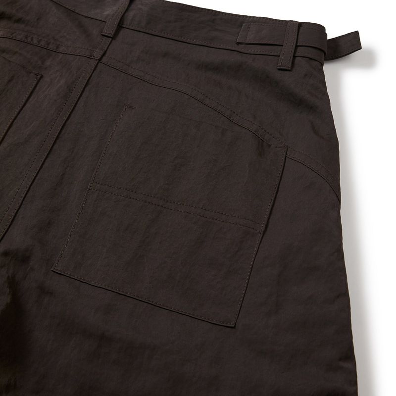 Fern nylon shorts / Brown