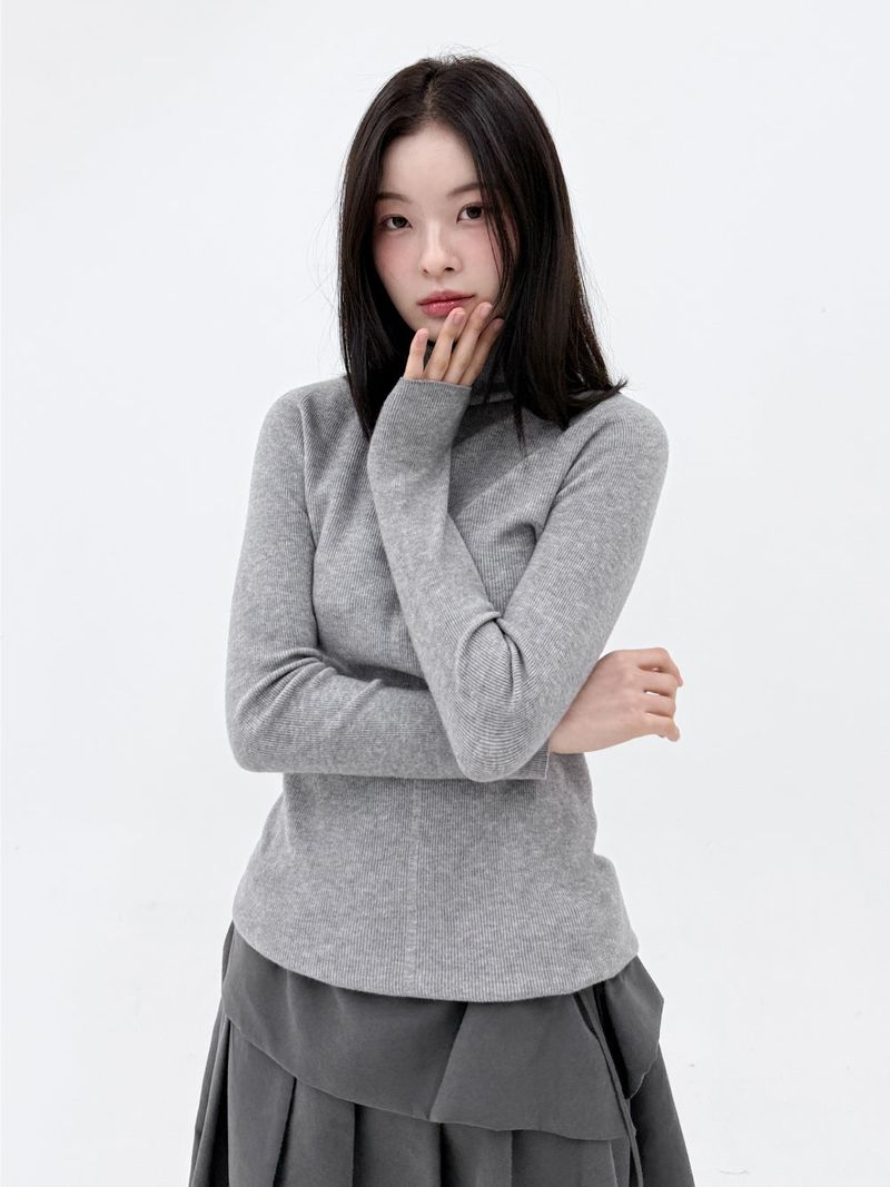 WOOL TURTLENECK KNIT