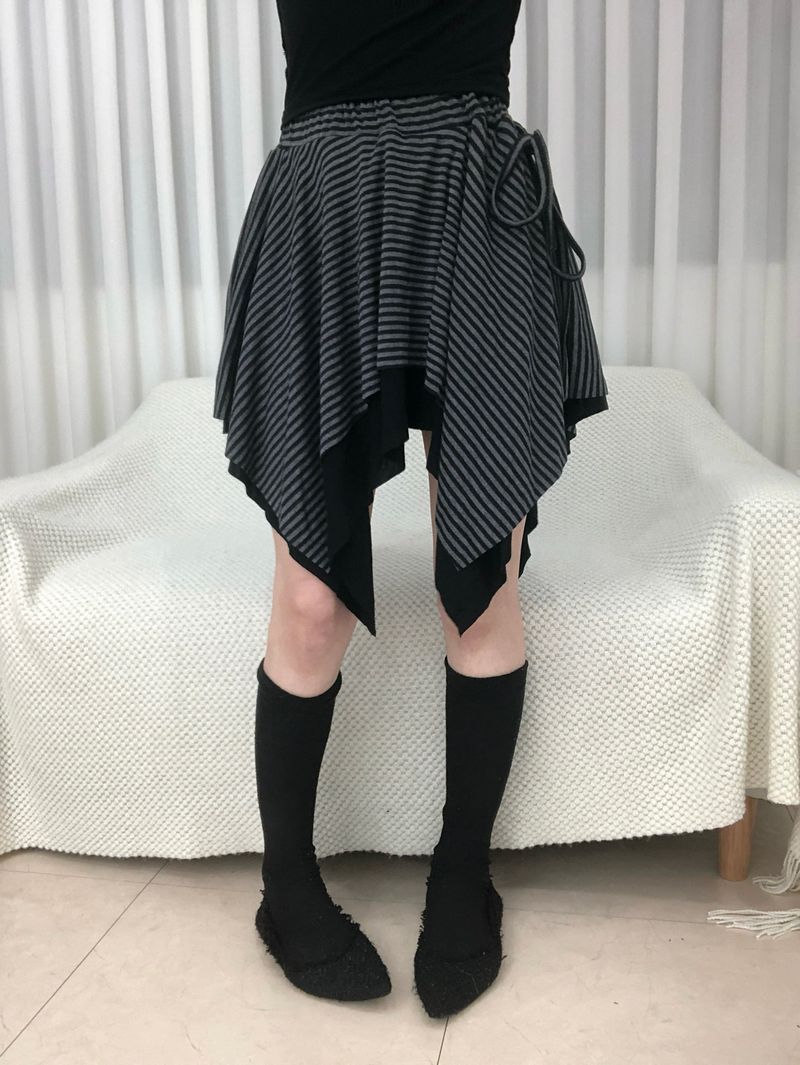 Side Strap Stripe Unbal Skirt