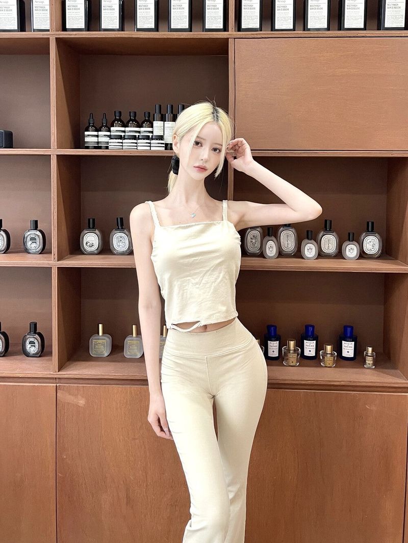 1296. Minimal span boots cut leggings (2color)