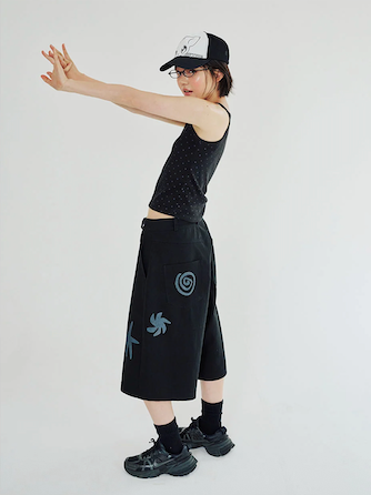 DOODLE BERMUDA PANTS