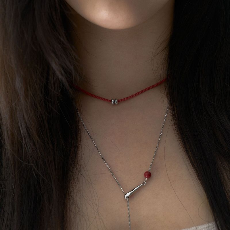 SILVER DONUT NECKLACE RED