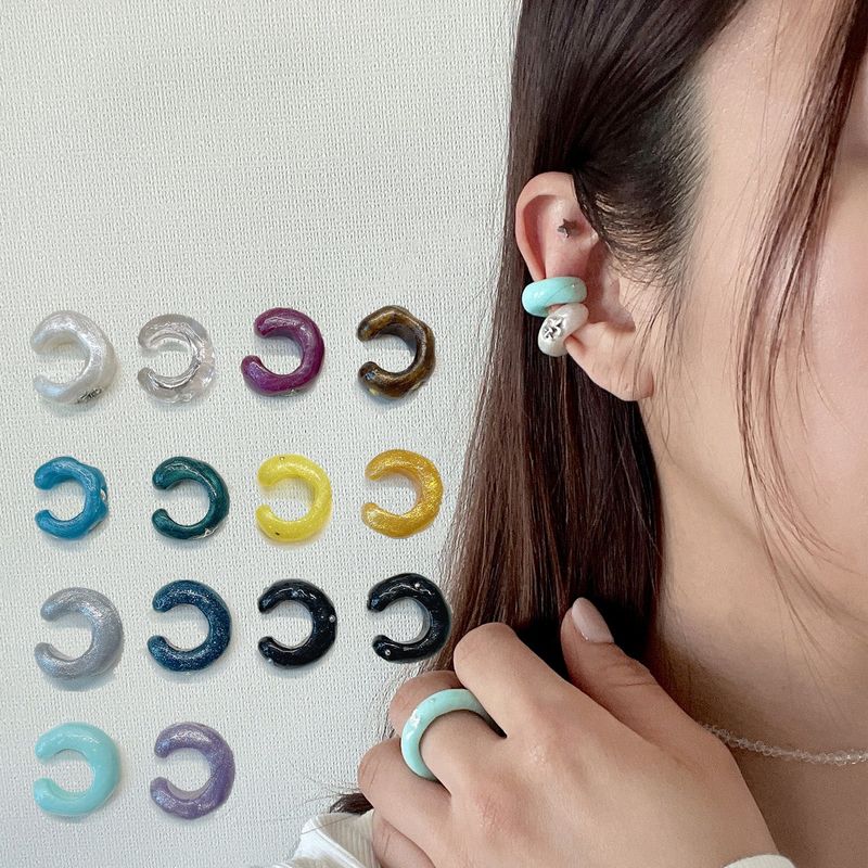 HYONNY.JSG（ヒョニネジャンシング）の「ユニセックス CHUNKY イヤーカフ｜ピアス穴不要・軽量・ミニマルデザイン Unisex Bold Couple Ear cuff（アクセサリー）」