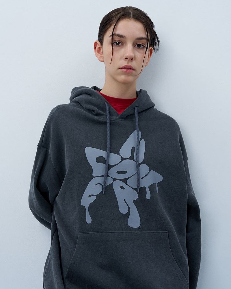 MELTING STAR LOGO PIGMENT HOODIE-CHARCOAL