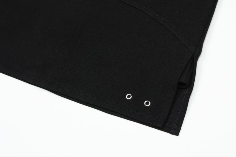 Eyelet slit skirt (black)