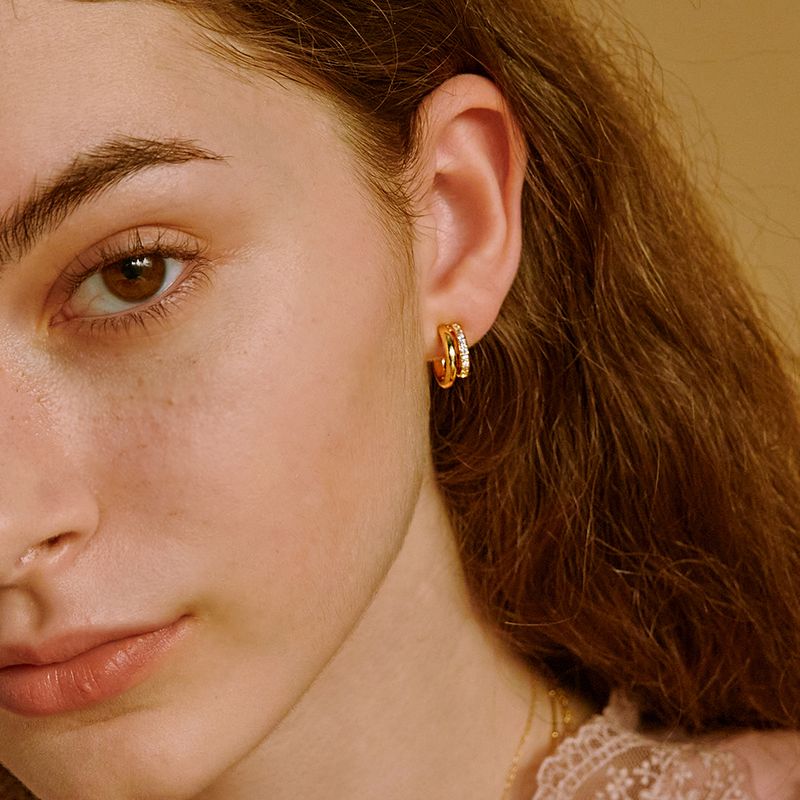 Hei（ヘイ）の「two-line cubic earring（Accessories）」