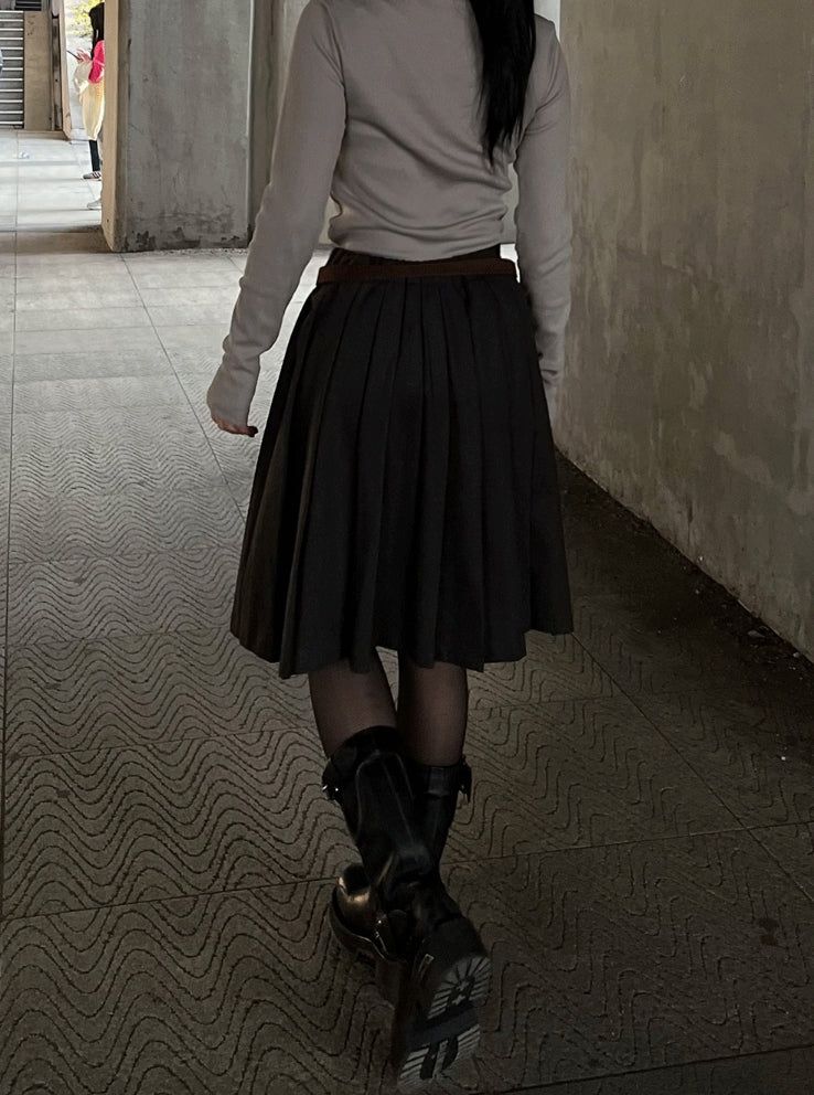 Long midi pleated skirt