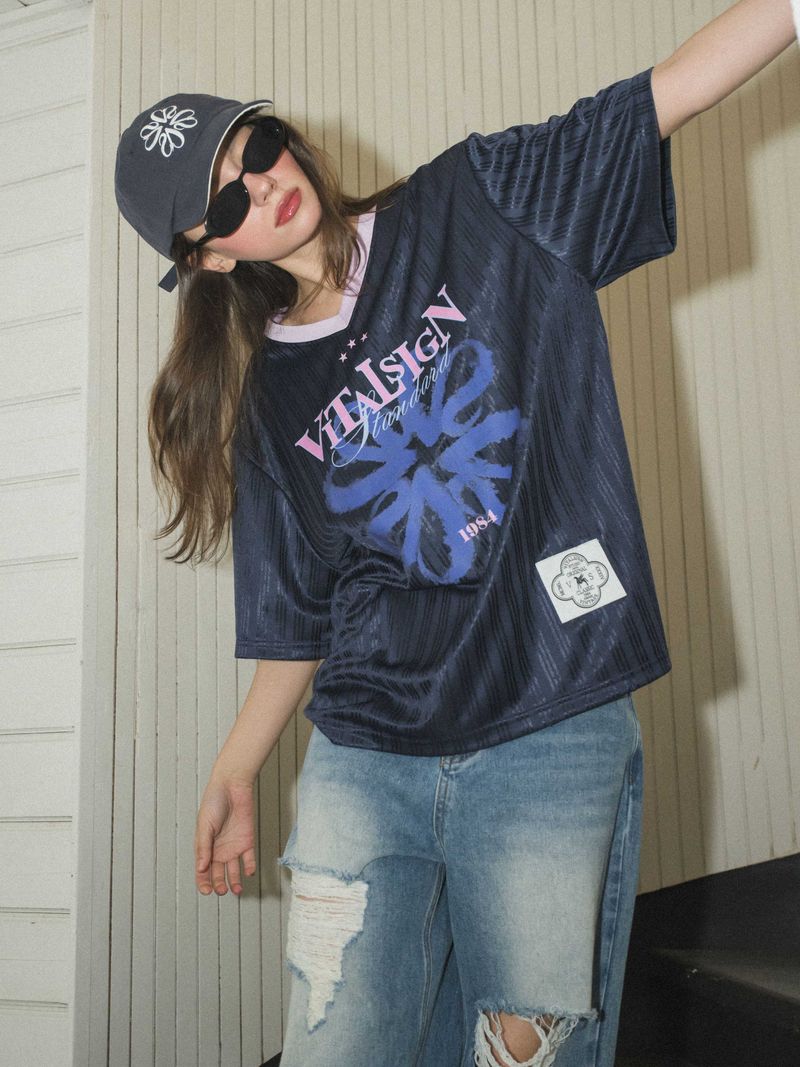 VITALSIGN(バイタルサイン)の「Glossy Stripe Logo T-shirt (Navy)(Tops)」