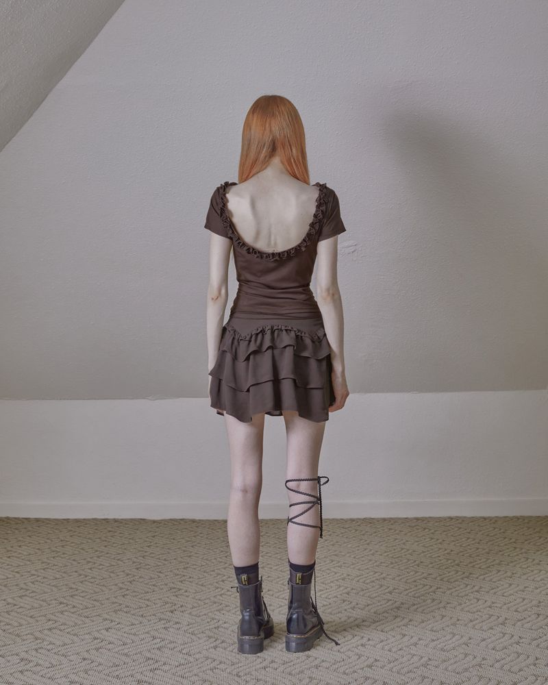 back open ruffle top / brown
