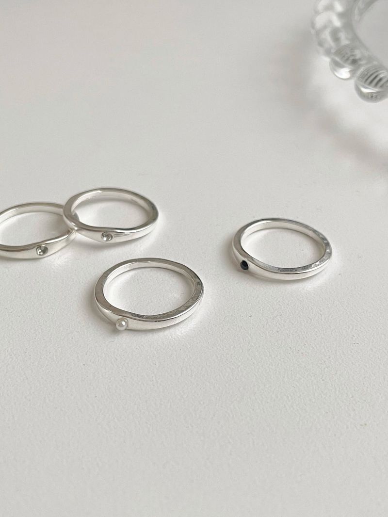 Blingmoon（ブリングムーン）の「[4 set] point cubic layered ring set（Accessories）」