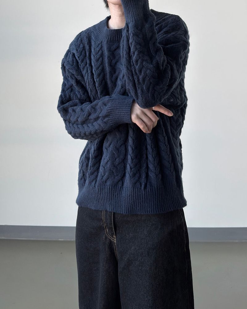 Cabbler Heavy Cable Knit Round Neck