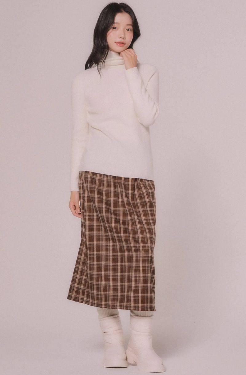 HIGH-NECK KNIT TOP (Ivory)