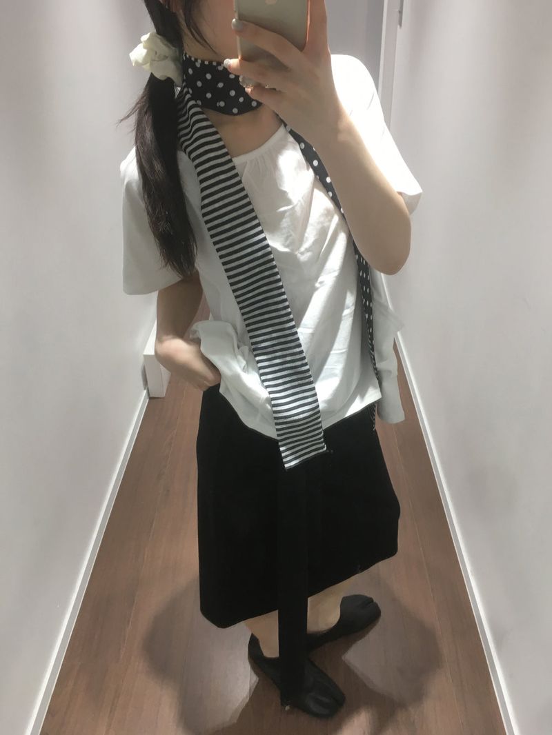 Dual Dot Scarf (1color)