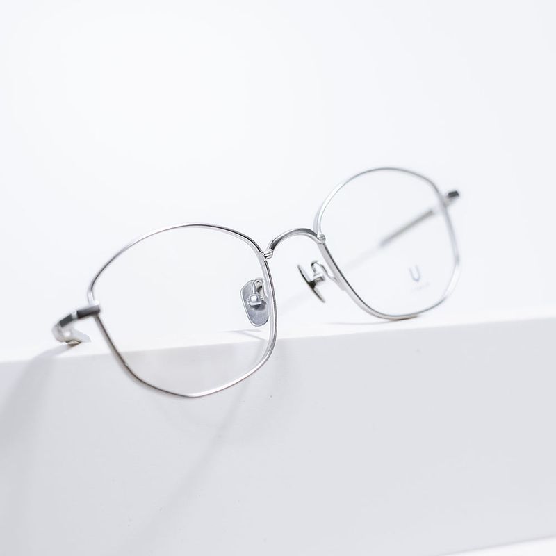 Knouun polygon titanium glasses CODE. 102. E Silver