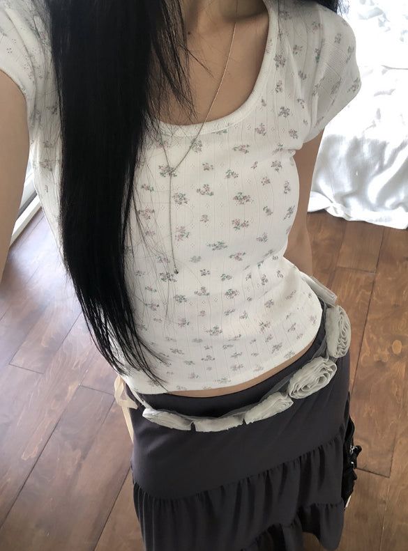 エルタパンチングフラワー半袖Tシャツ