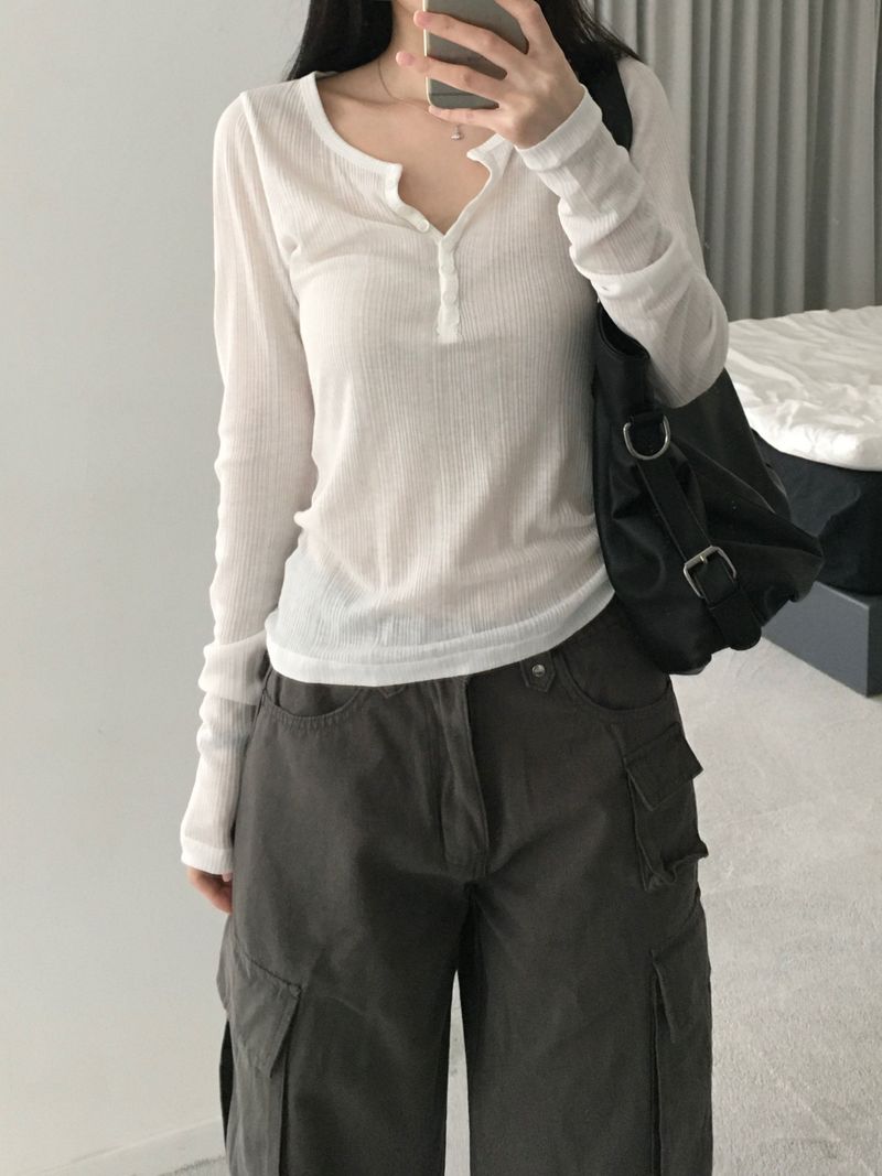 button long-sleeved T-shirt (2 colors)