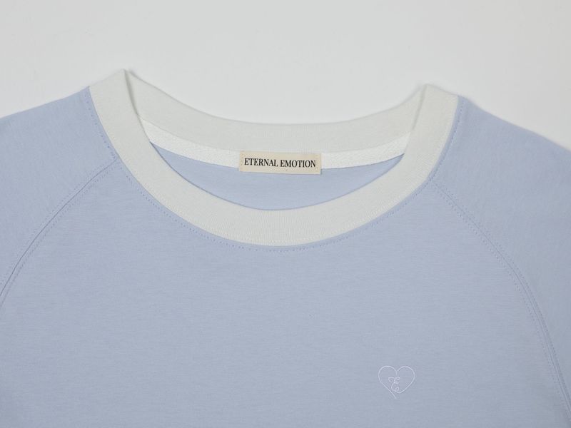 CONTRAST REGLAN CROP T-SHIRT (LIGHT BLUE)