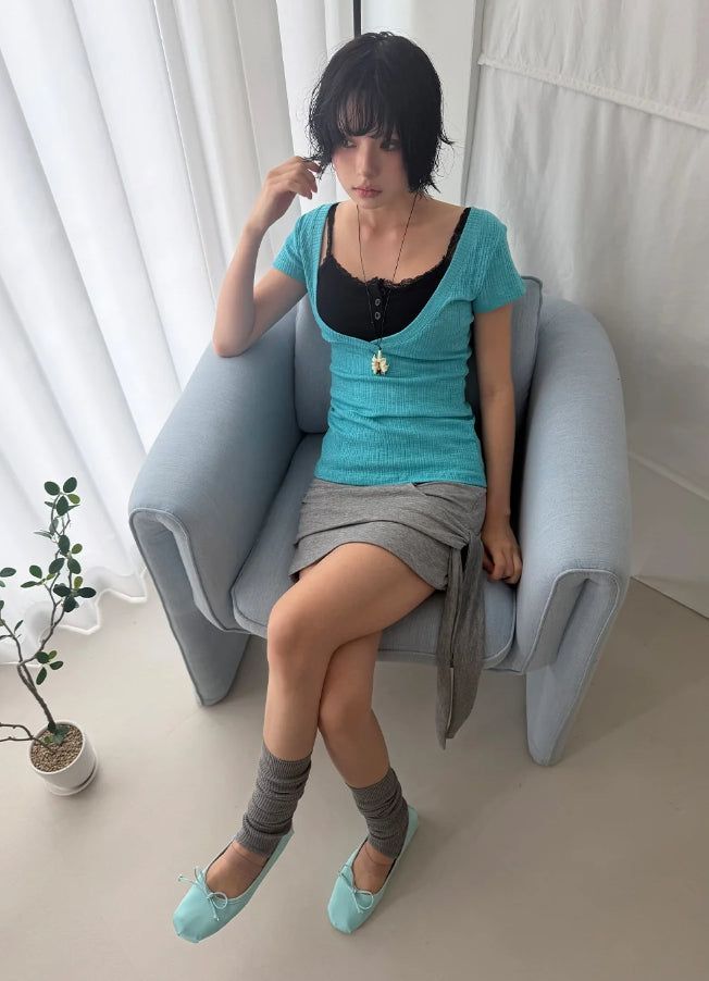 ディープVネックTシャツ
