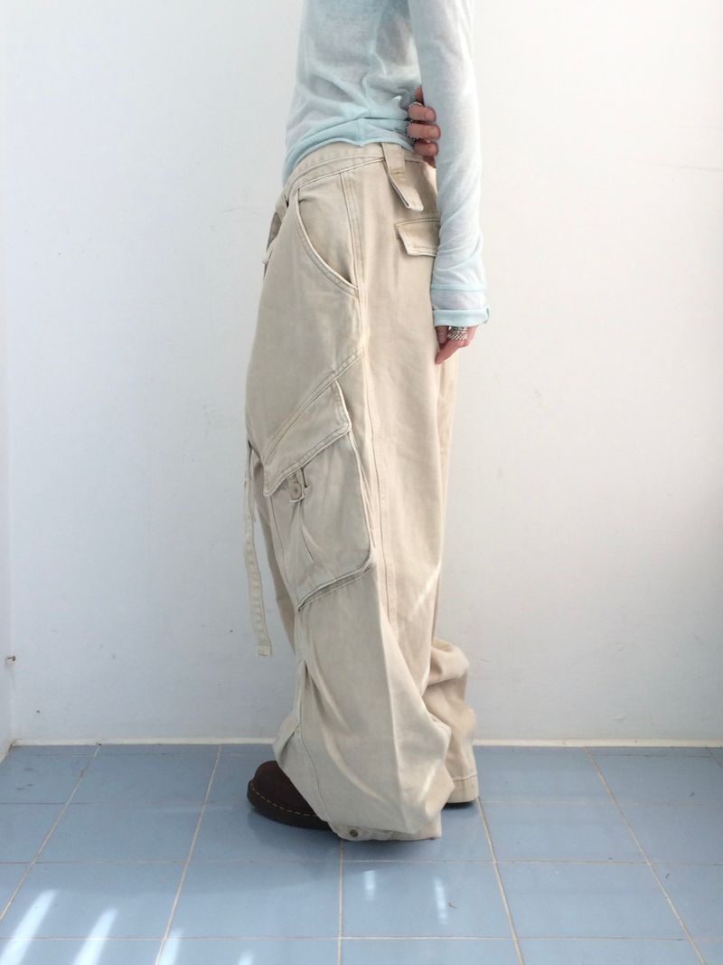 Pocket cargo strap pants