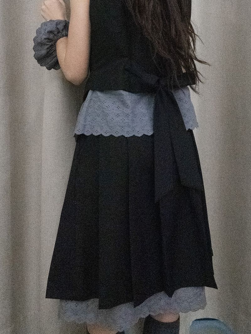Tweety Bow Midi Skirt (black)