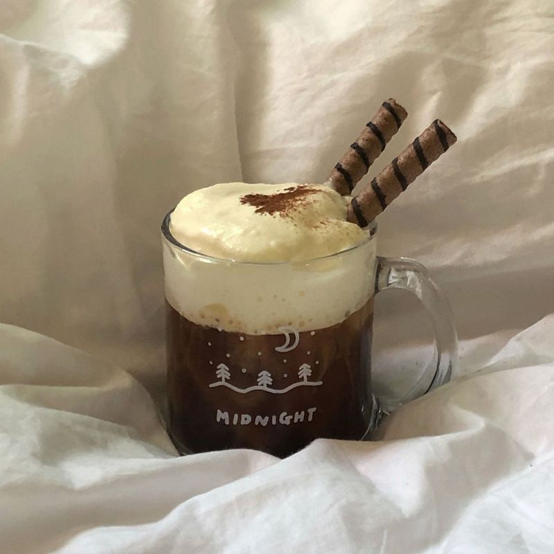 Midnight cup