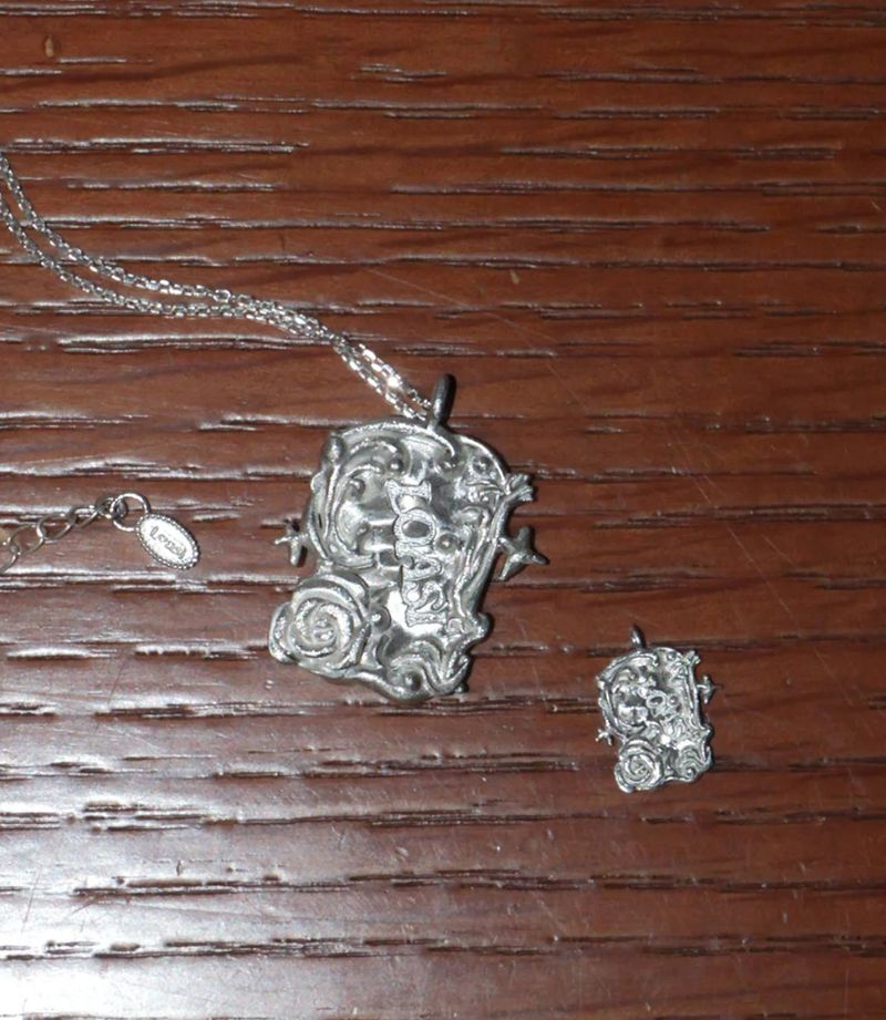 [MADE] velvet night rose necklace L size
