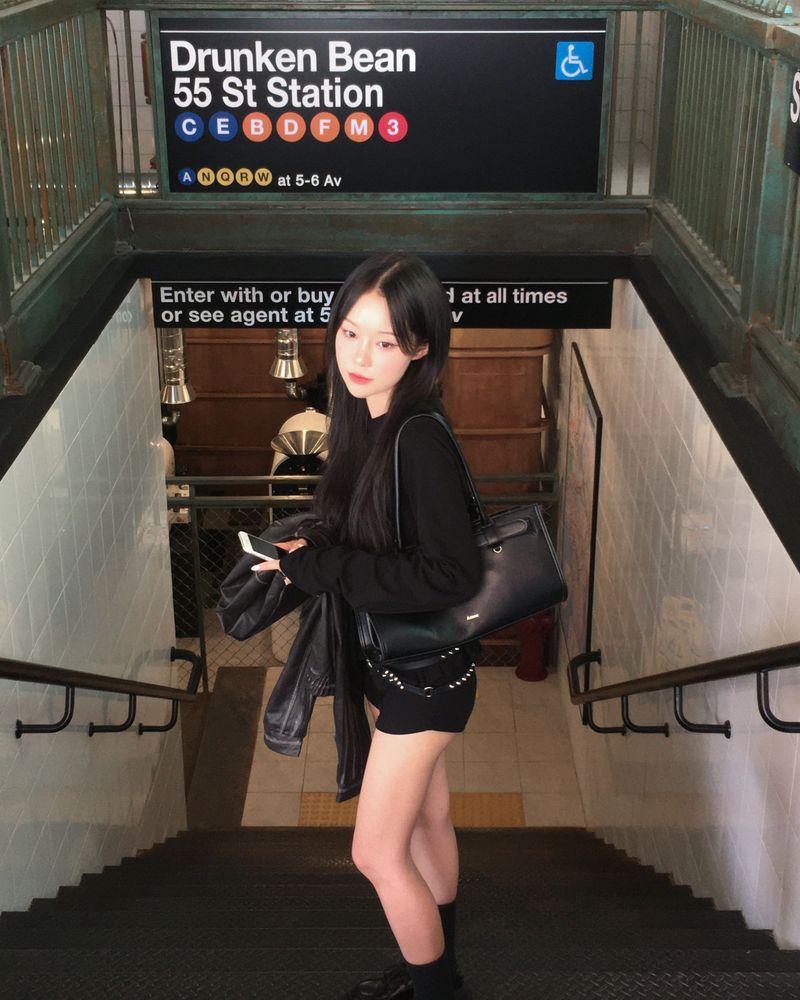Frill T