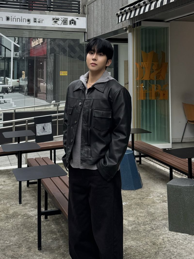 Tail hooded warmer knitwear