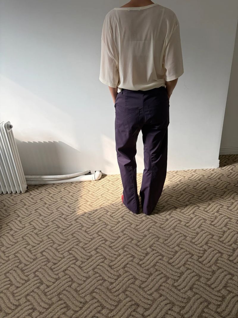 line curved bootcut