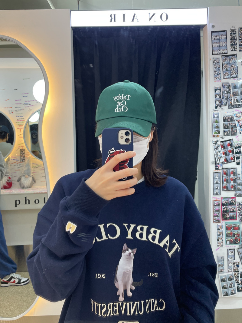 TABBY CAT CLUB SWEATSHIRT NAVY