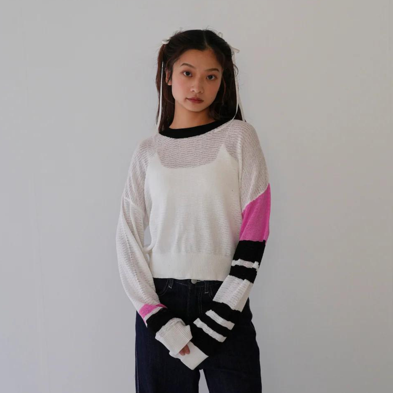 Enewd nina（エニュードニーナ）の「アシンメトリックサマーニット（トップス）」