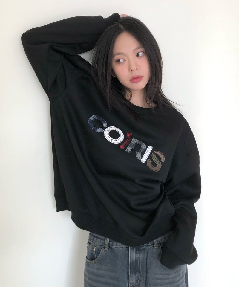 COIRIS（コイリス）の「 VANDY ヴィンテージ アップリケ ロゴ (3COLOR)（トップス）」