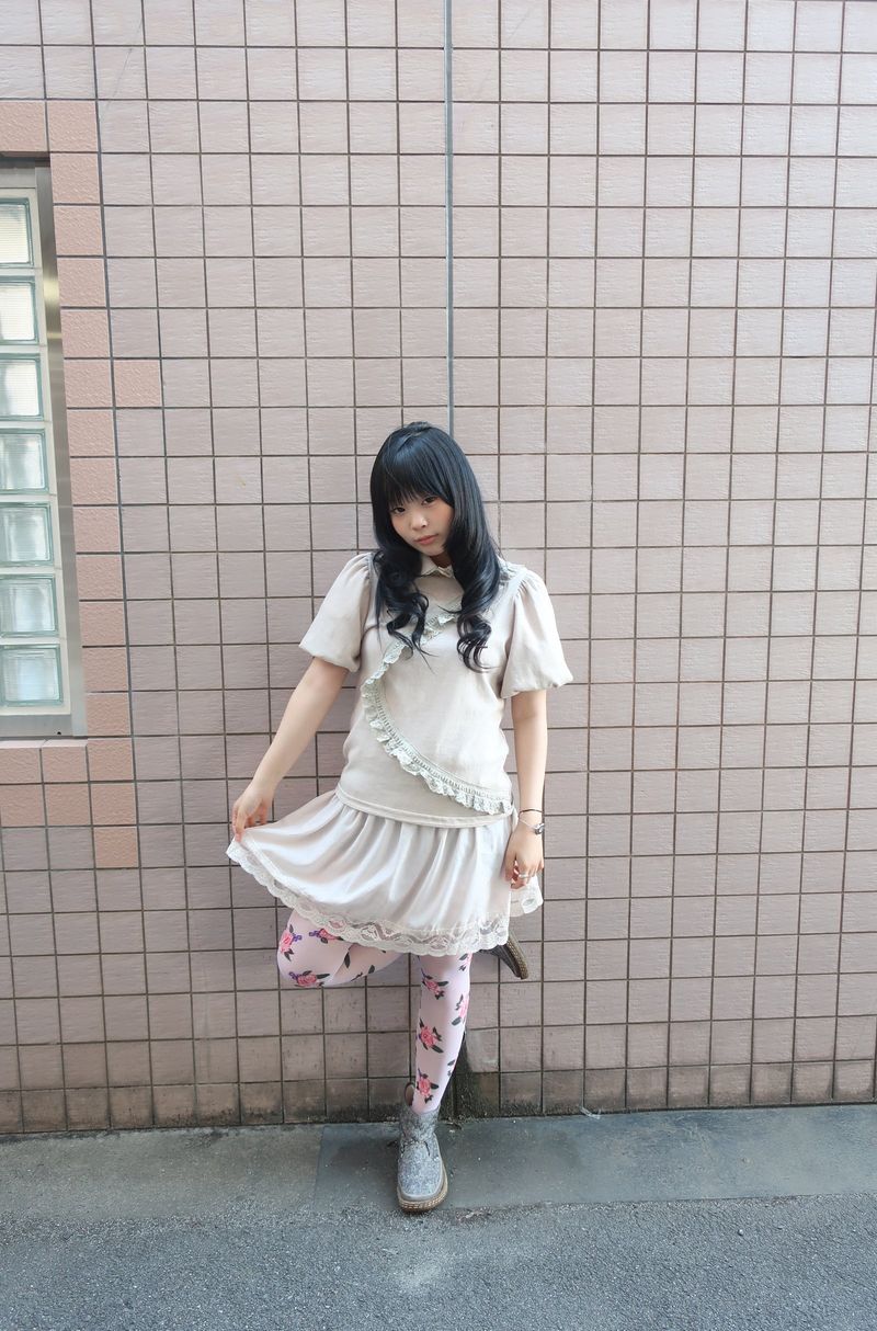 ドーリーフリルTシャツ