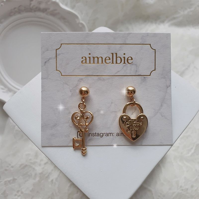 Gold Heart Key Earring