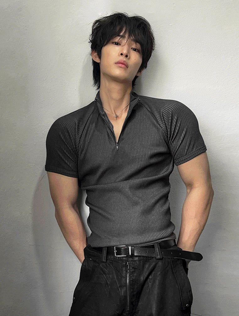 COSYHARU（コシハル）の「Muscle-fit ribbed half-zip short-sleeve knit（Tops）」