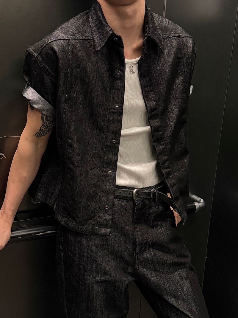 LAURANT（ロラン）の「[MUSCLE FIT] Glossy crop denimm shirts jacket(2color)（Tops）」