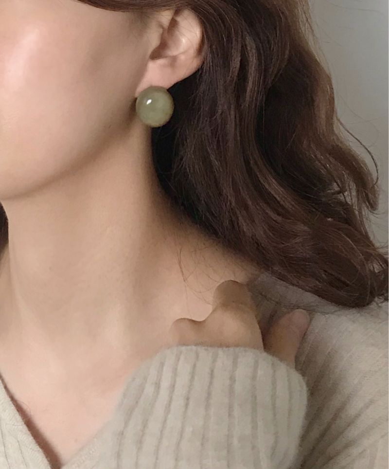 oar（オーエーアール）の「Formica Pebble earring non-piercing Clip [Green]（Accessories）」