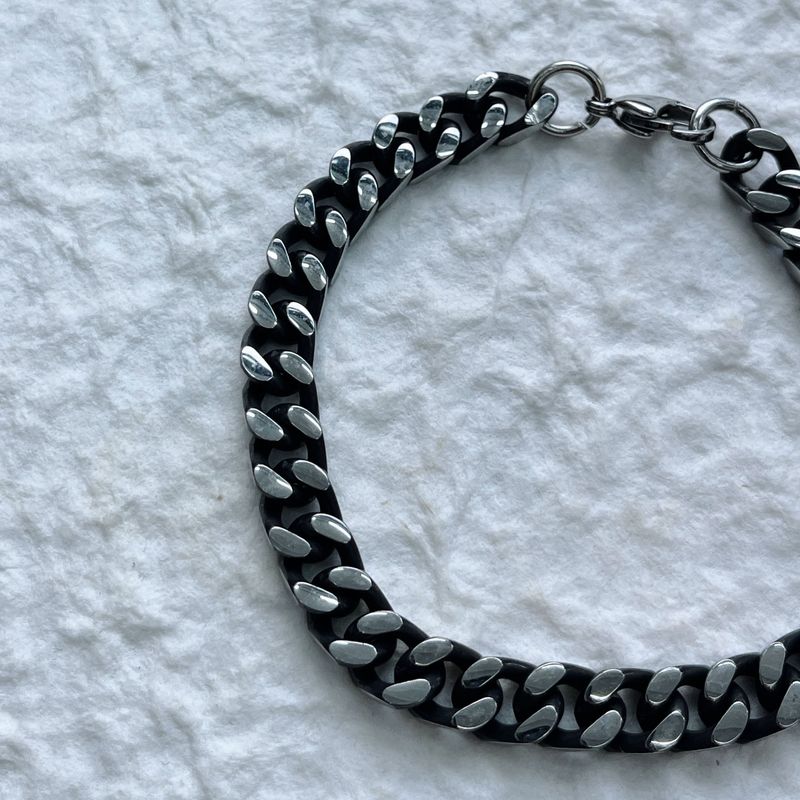 Black Core Chain Bracelet