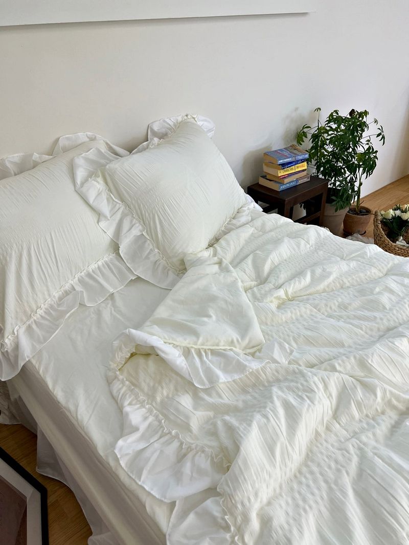 Shirring ruffle light comforter set - Cream white - Q