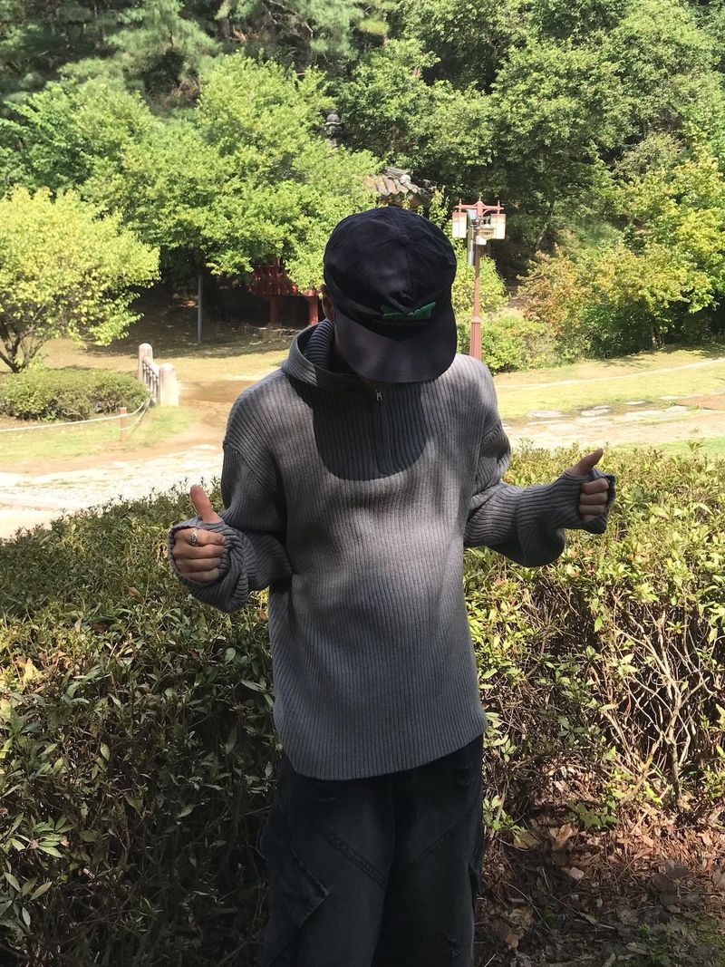 Rib Hood Half Zip-Up Knit