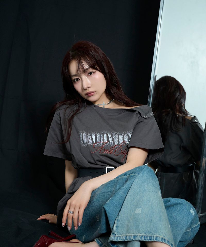 スプレープリントTシャツ