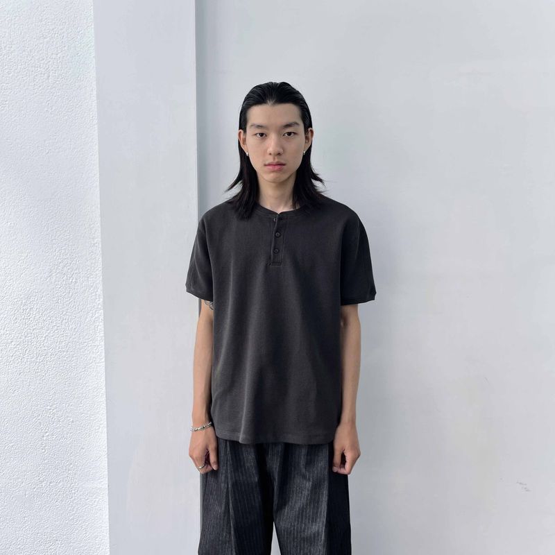 FADE MEET（フェードミート）の「Waffle Henley Relaxed Tee（Tops）」