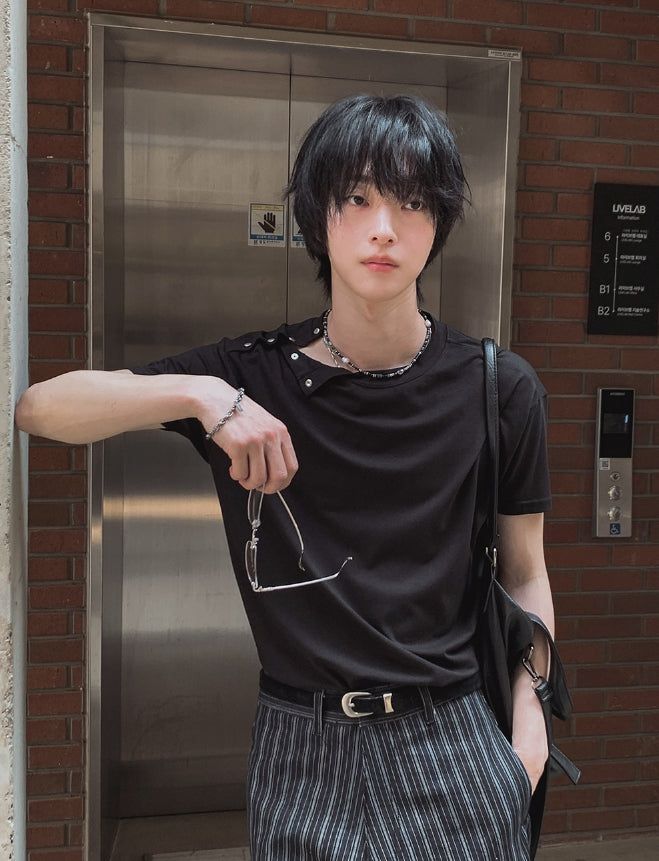 2PLAN(ツープラン)の「Wars Muscle Fit Snap Short Sleeve T-Shirt(Tops)」