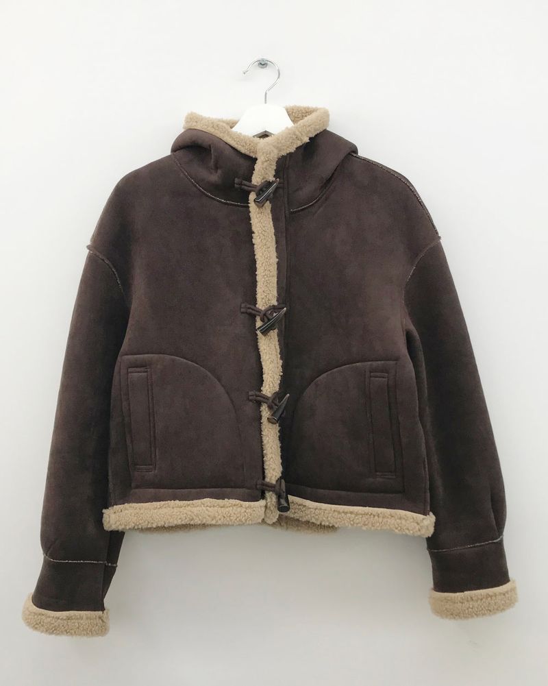 Femme Duffle Hooded Faux Shearling Jacket (2color)