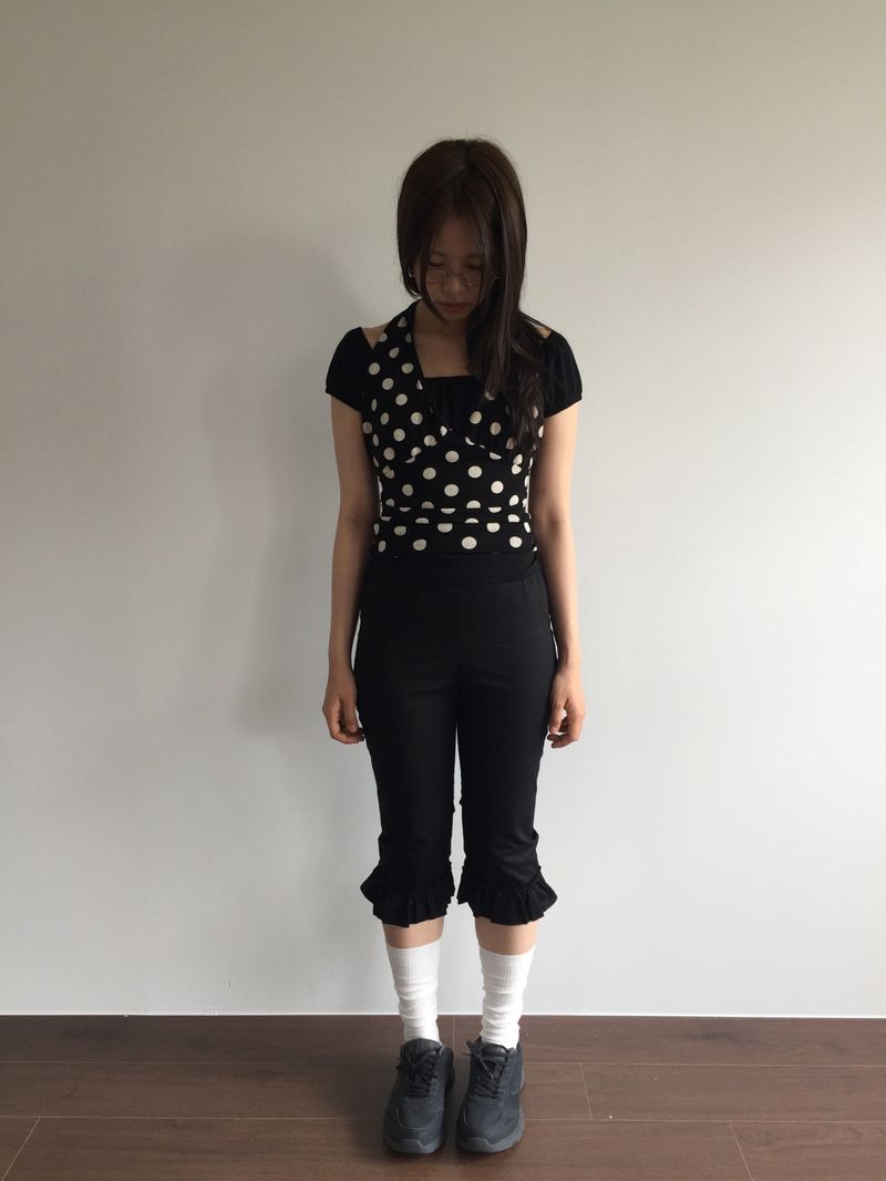 Frilled hem capri pants (1color)