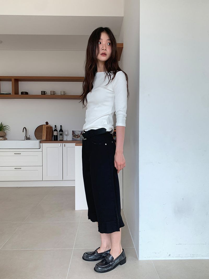 FRILL CAPRI PANTS (3C)