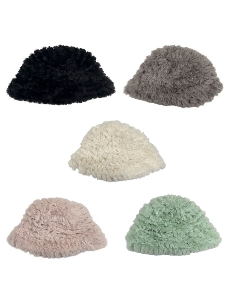 Elsa fur bucket hat